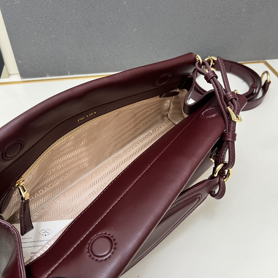 P design women handbag