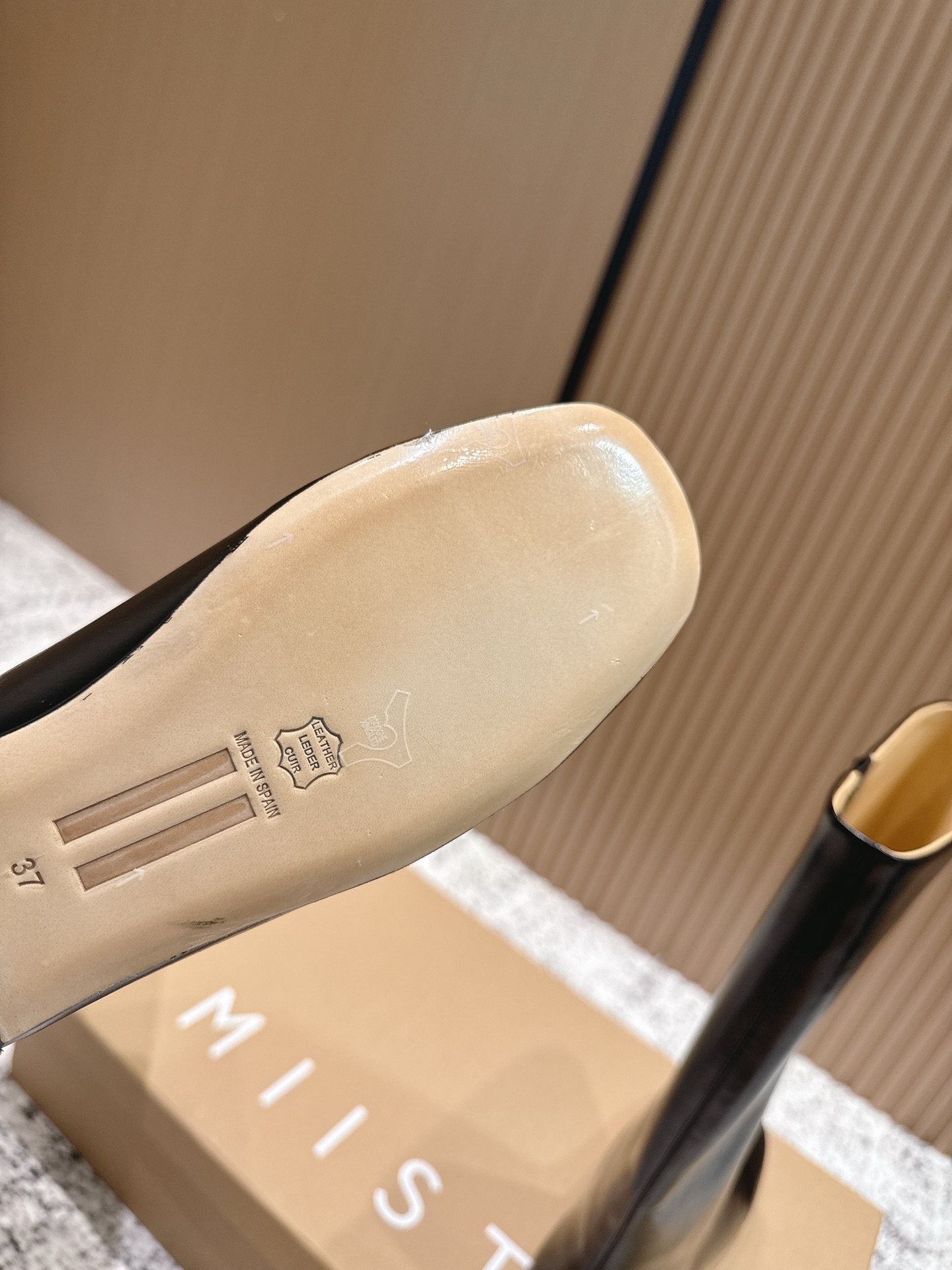 M design autumn and winter new straight tube flat bottomed minimalist knight boots