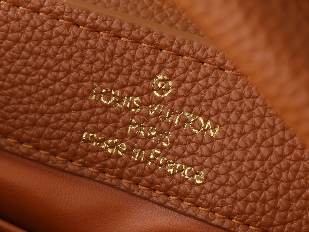 L design Capucines Handbag high quality