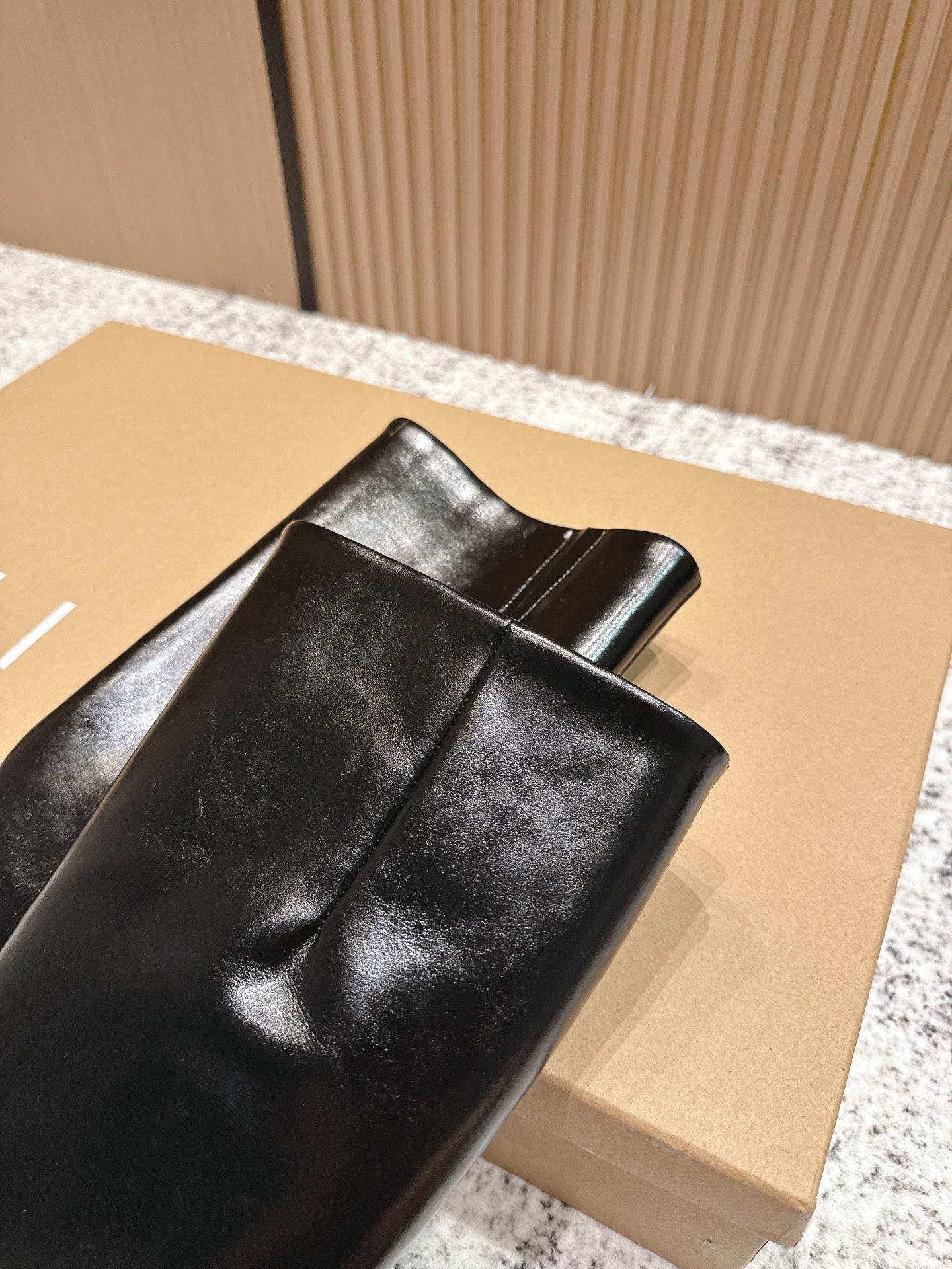 M design autumn and winter new straight tube flat bottomed minimalist knight boots