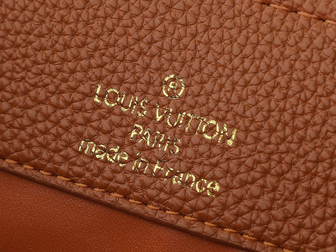 L design Capucines Handbag high quality