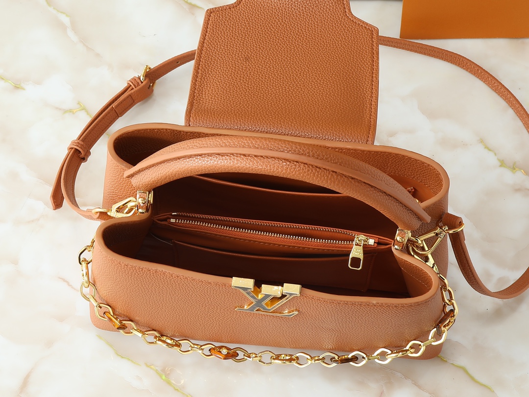 L design Capucines Handbag high quality