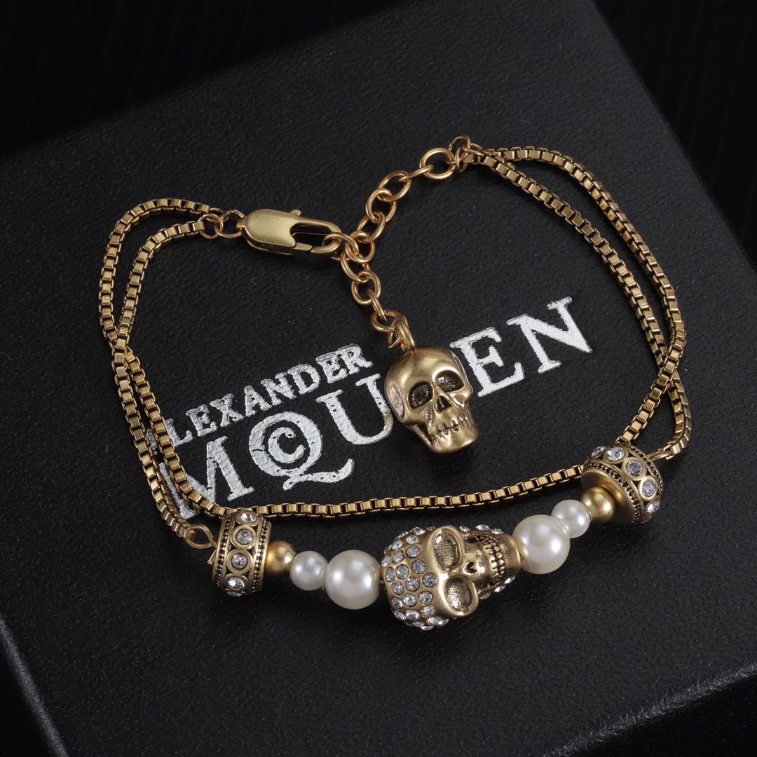 A with pearl bracelet