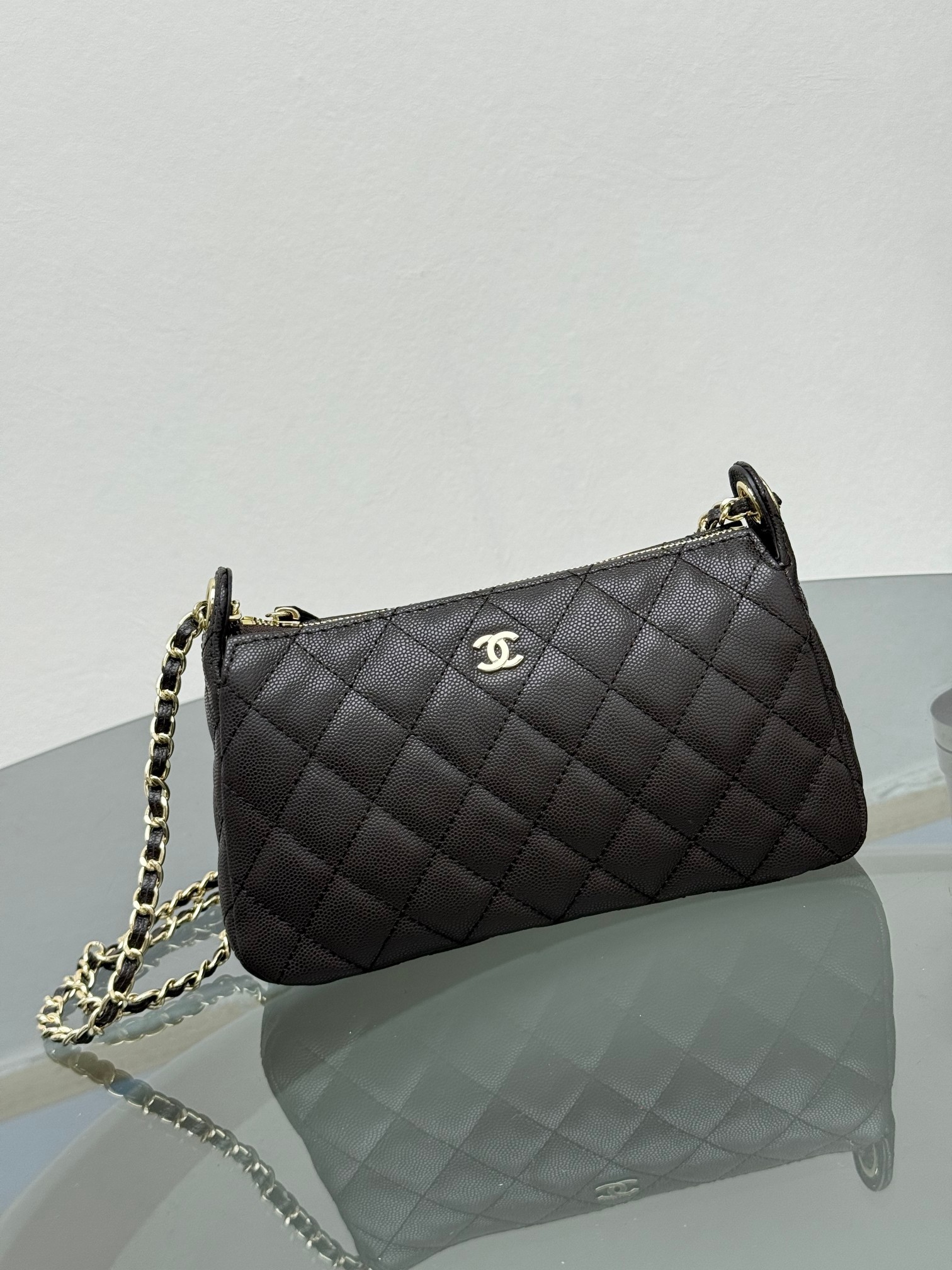 X design women handbag