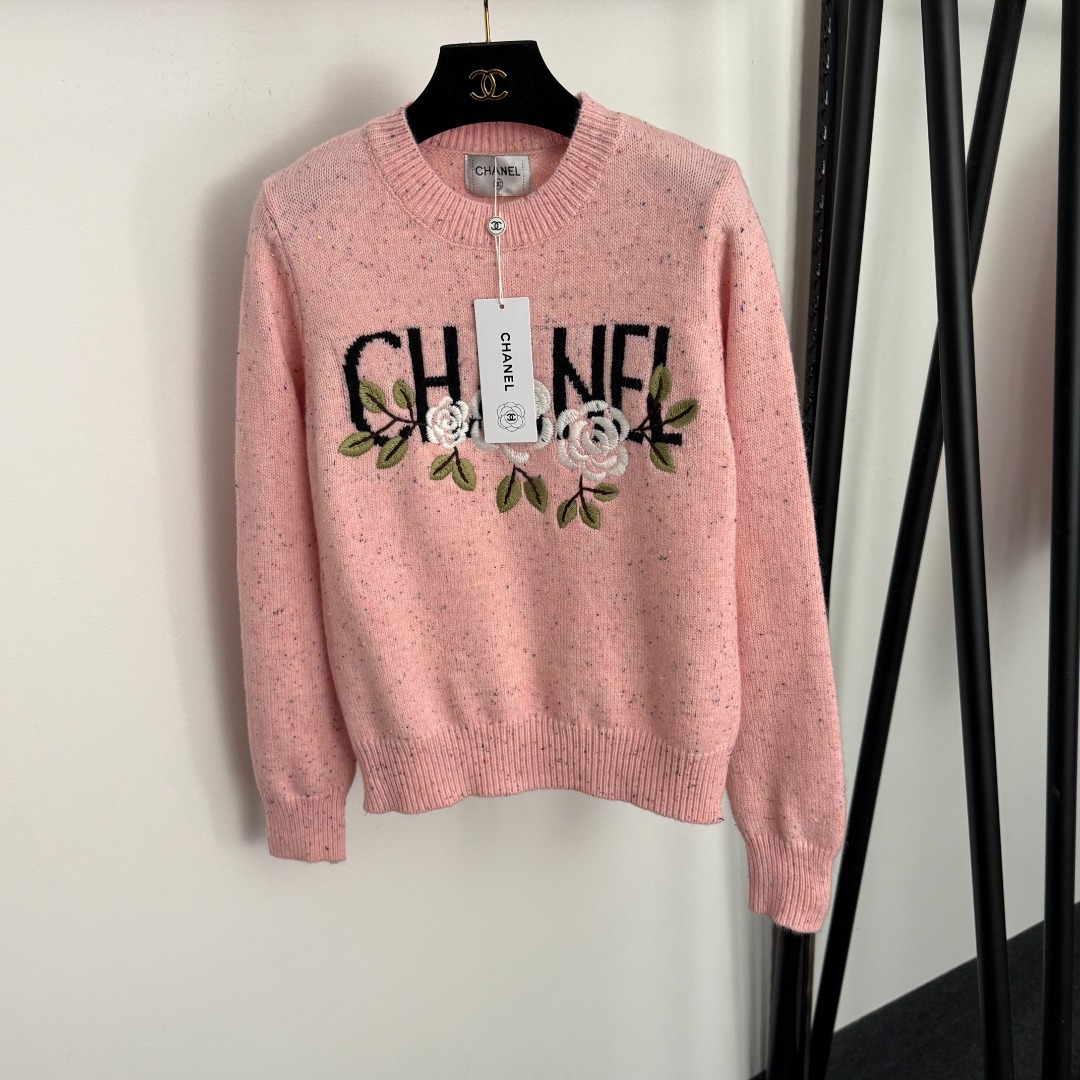 C Embroidered Camellia Logo Letter Crewneck Long Sleeve Knit Sweater