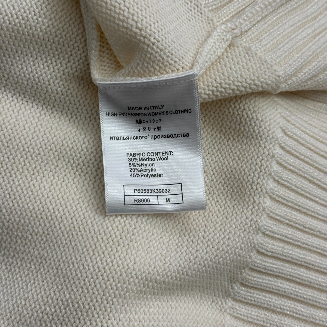 R Embroidered long sleeved wool knitted sweater