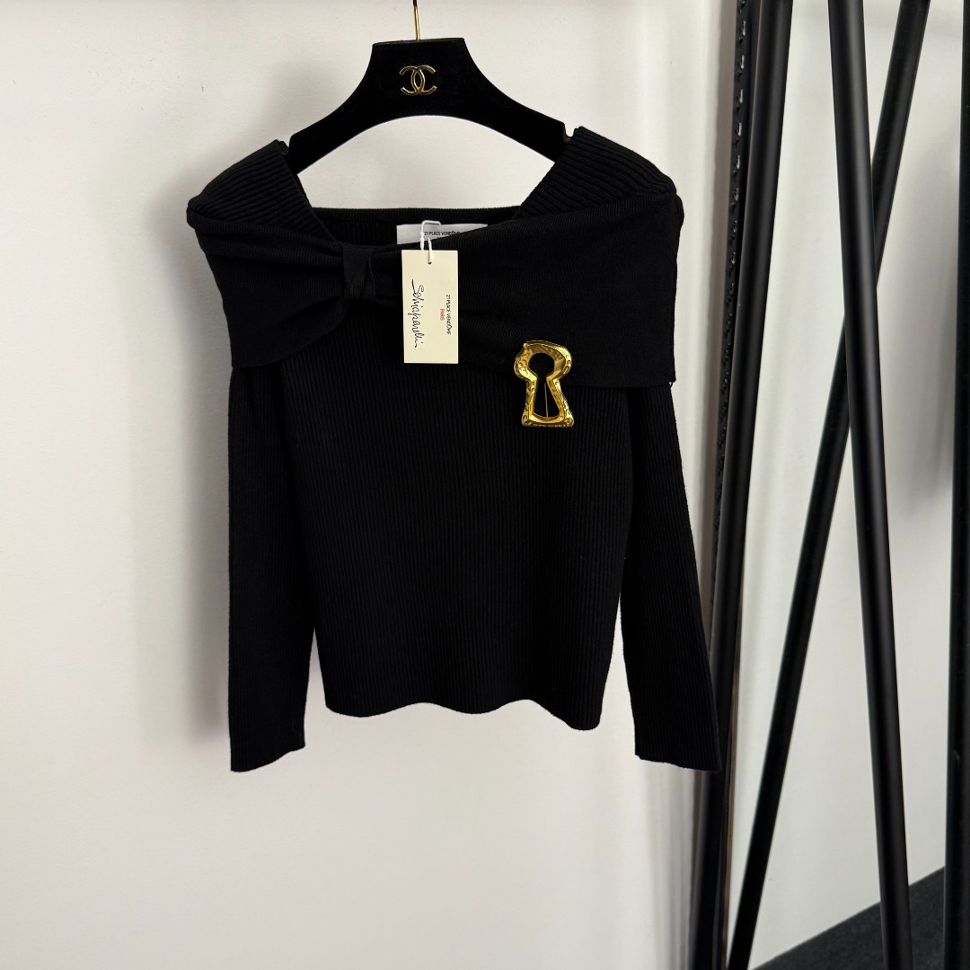S One collar long sleeved knitted sweater top
