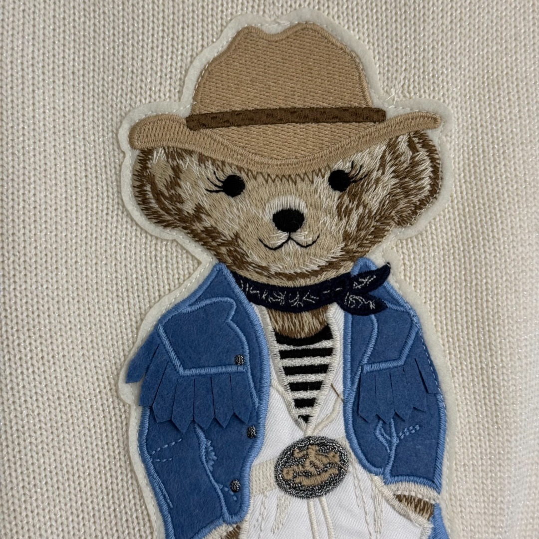 R Embroidered long sleeved wool knitted sweater