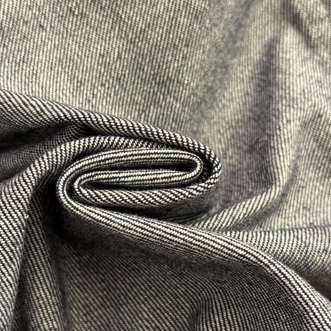 L High waisted slimming denim pants