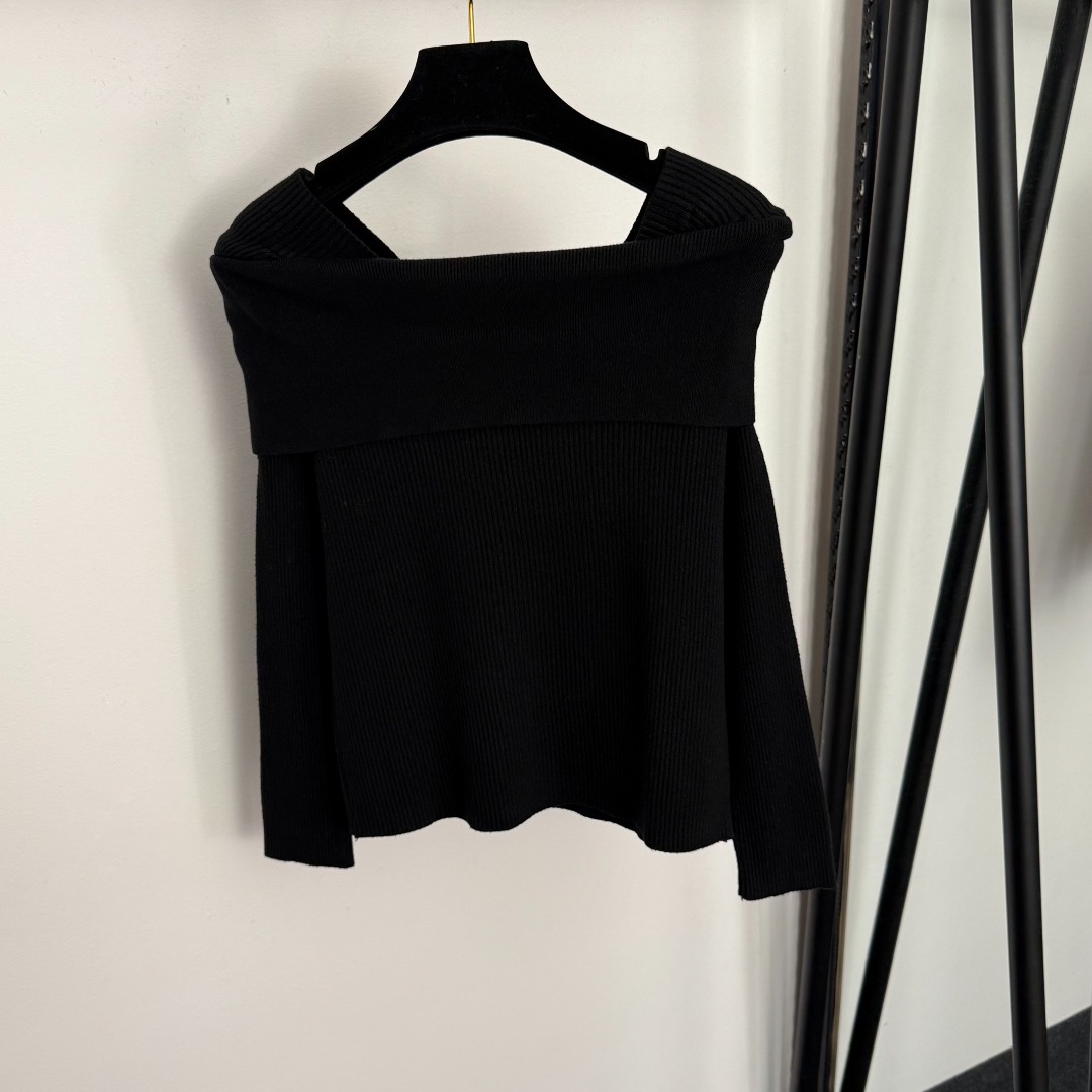 S One collar long sleeved knitted sweater top