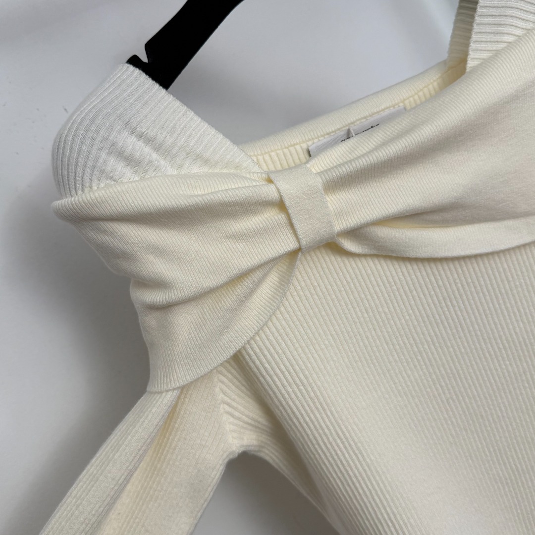 S One collar long sleeved knitted sweater top