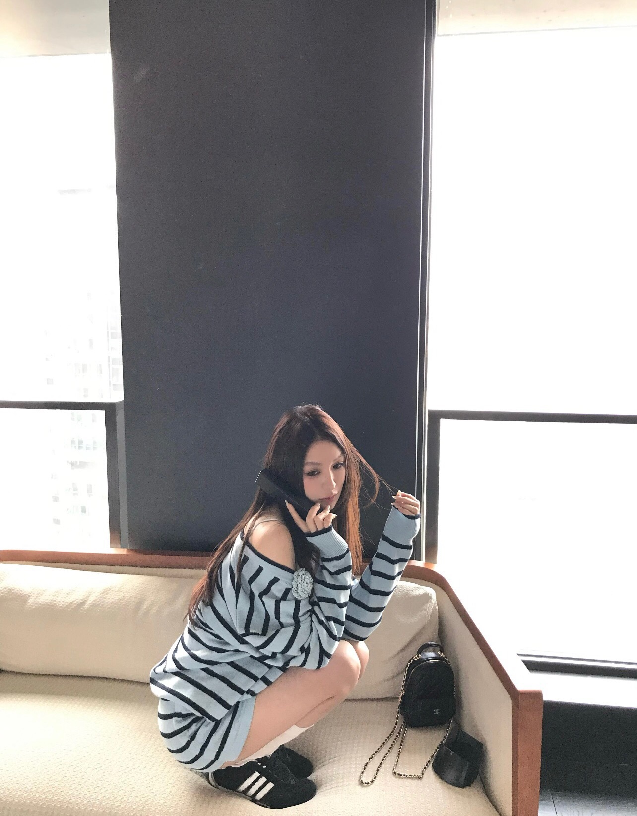 C V-neck long-sleeved striped knit cardigan