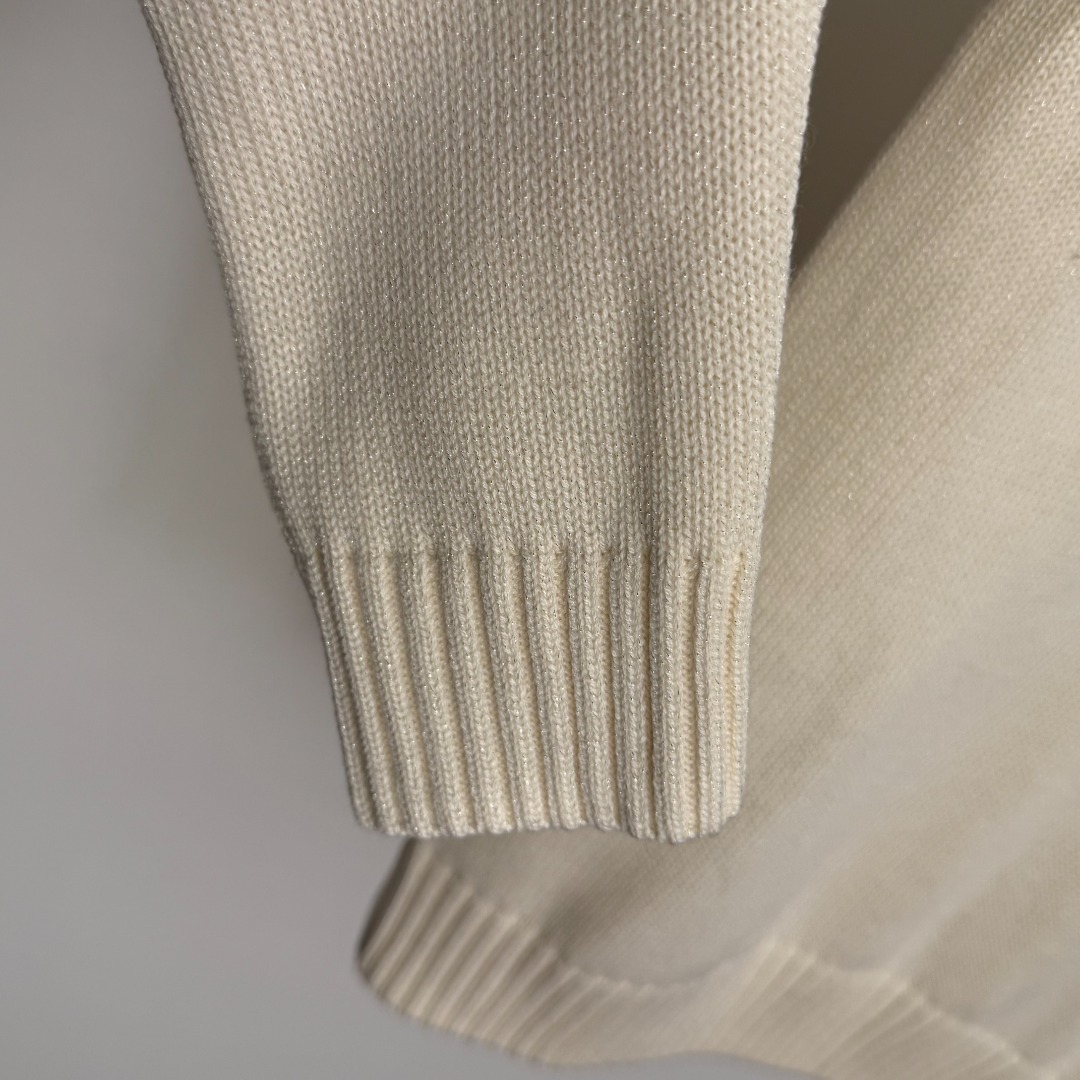 R Embroidered long sleeved wool knitted sweater