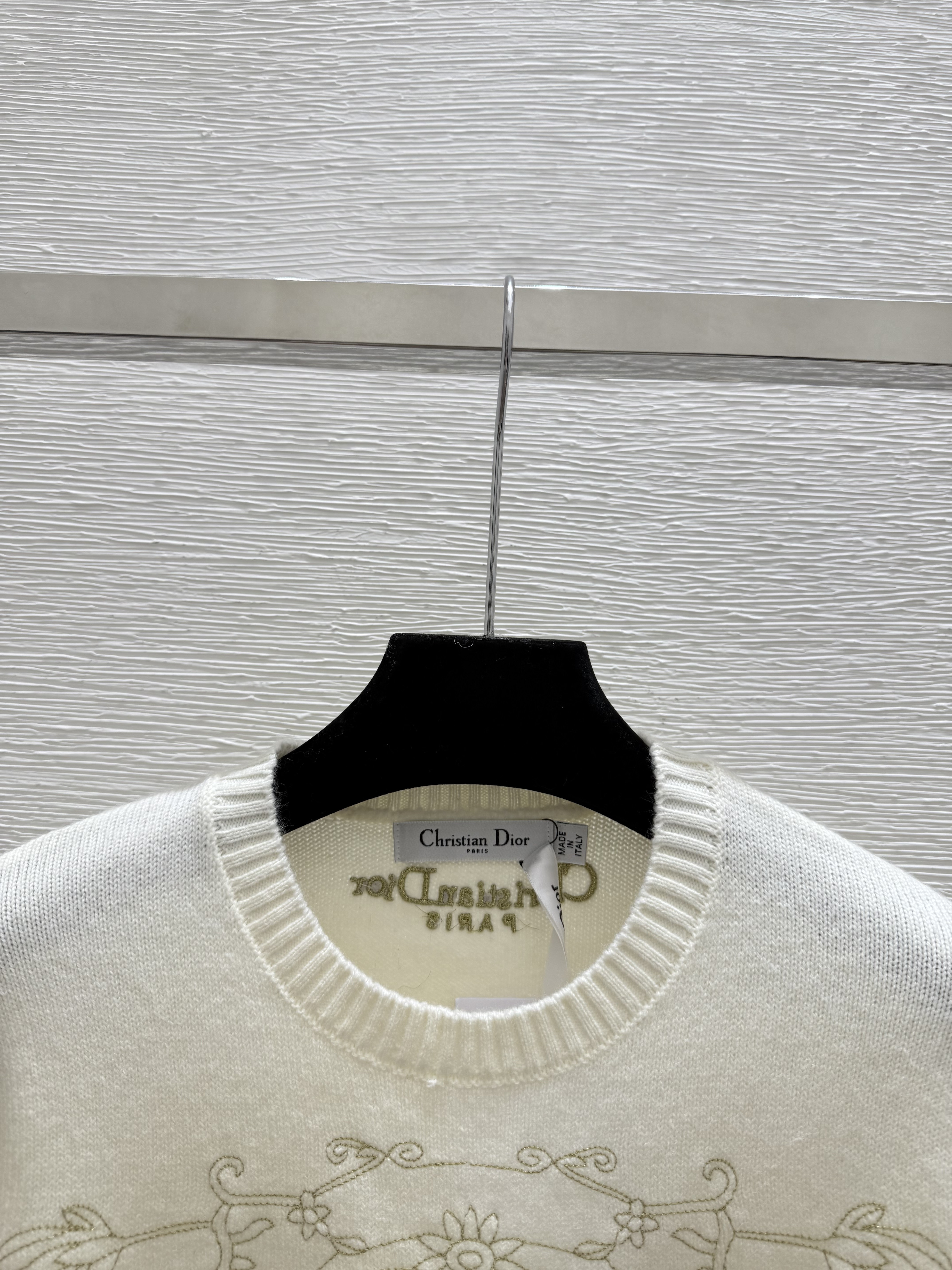 D Fashion high-end women's five pointed star embroidered round neck long sleeved wool sweater