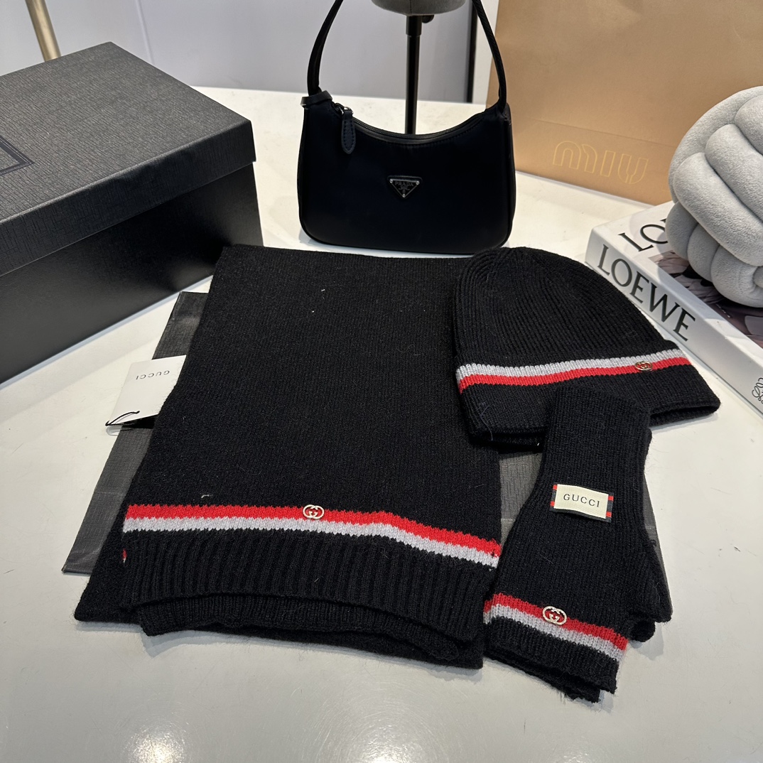 G 3 SET KNIT HAT SCARF GLOVES