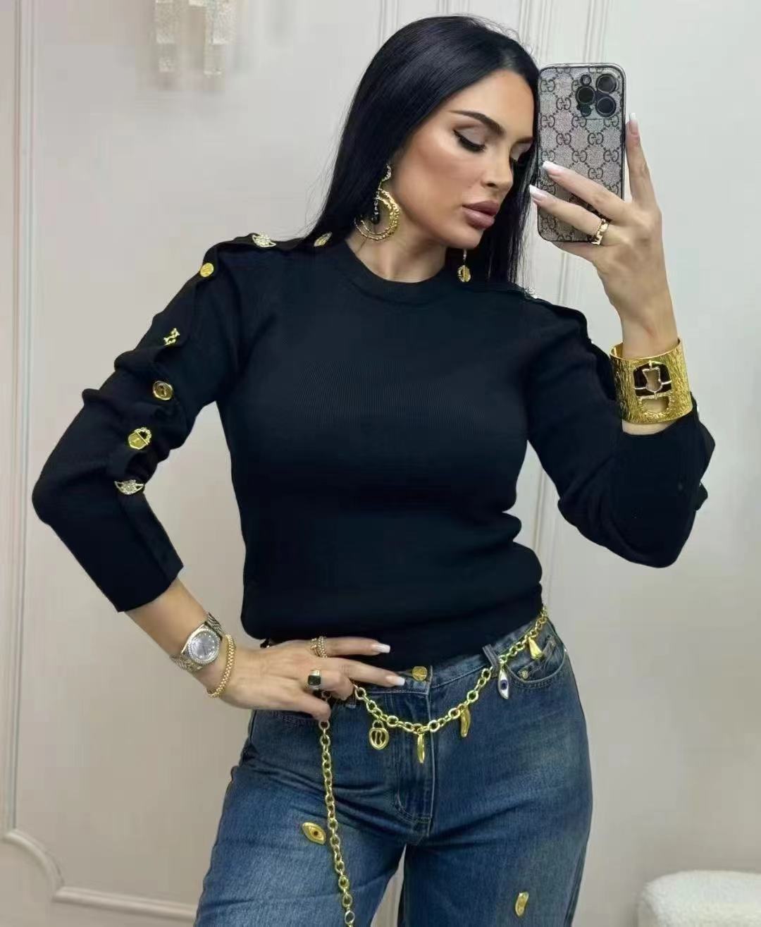 S Fashion Women's Metal Buckle Round Neck Long Sleeve Top