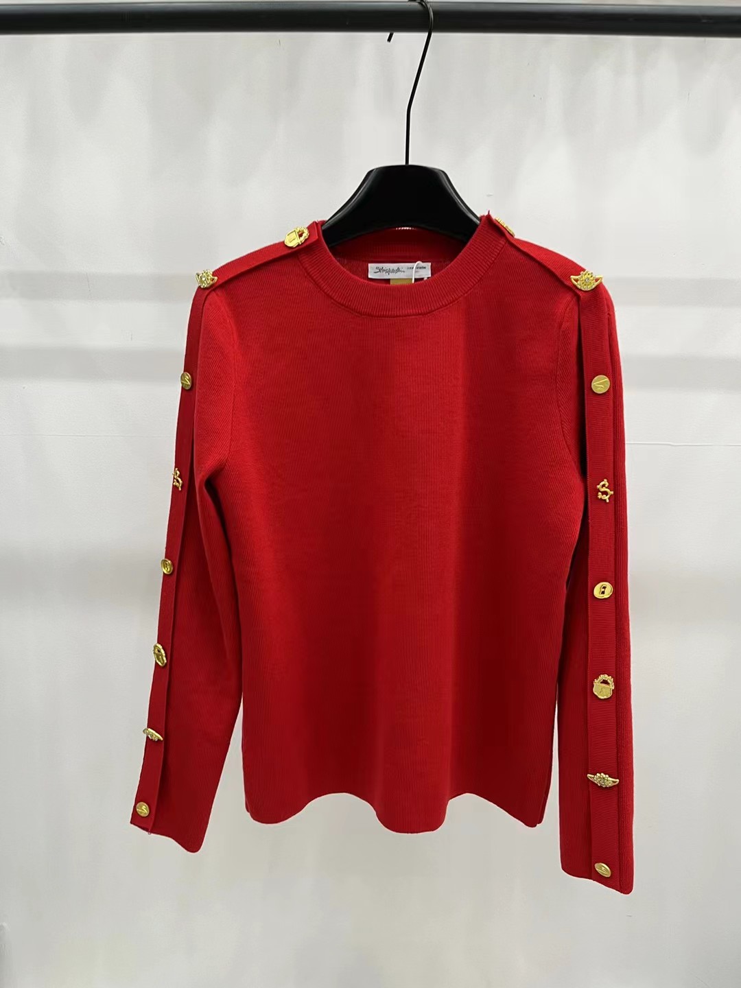 S Fashion Women's Metal Buckle Round Neck Long Sleeve Top