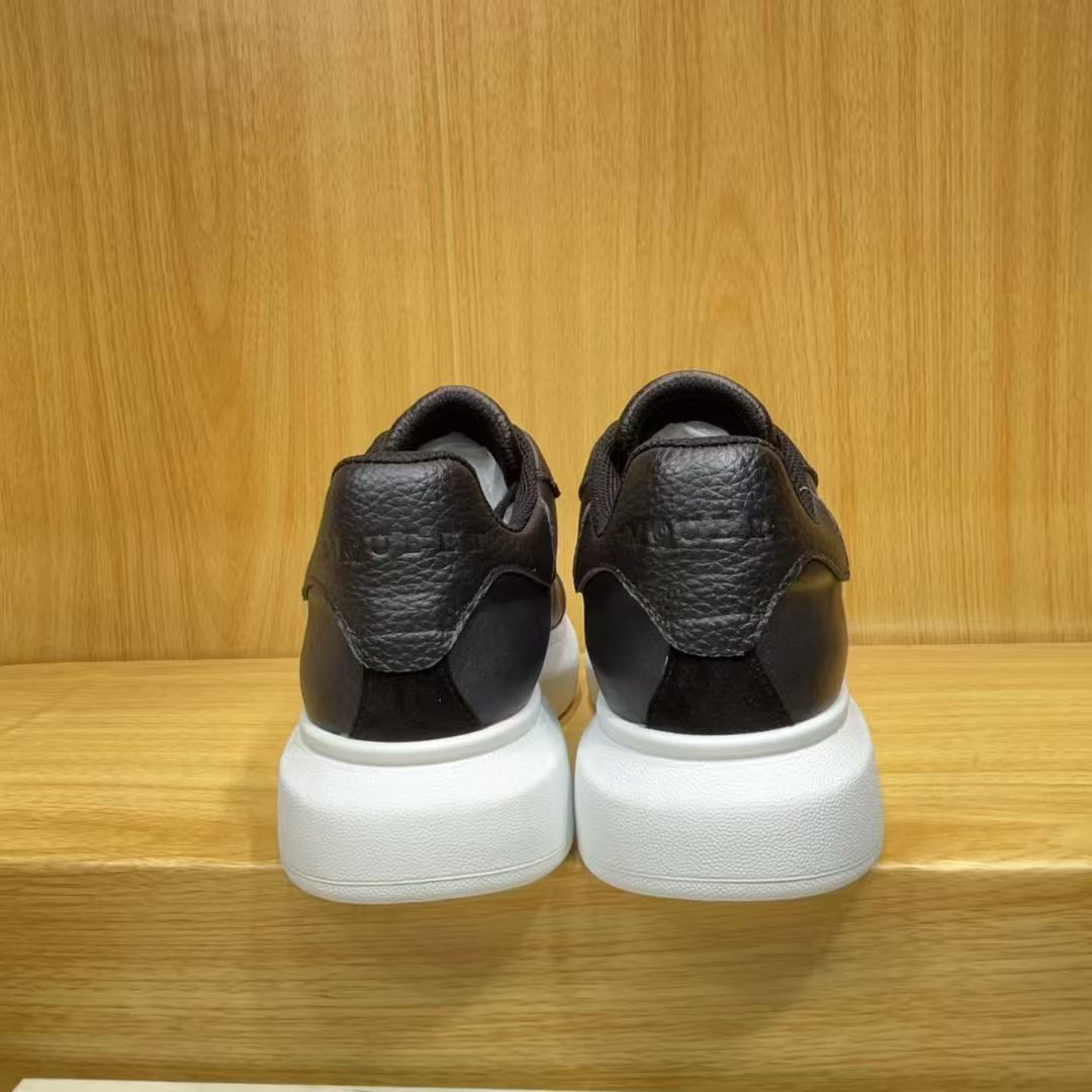 A Casual sports white sneakers