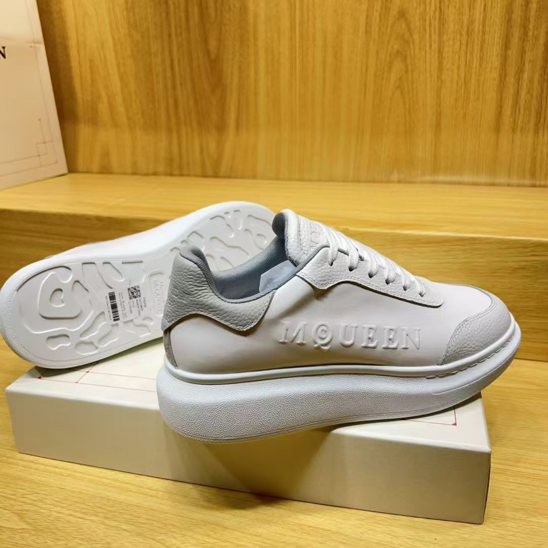 A Casual sports white sneakers