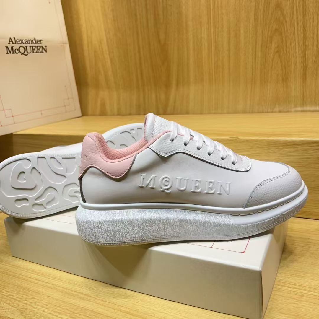 A Casual sports white sneakers