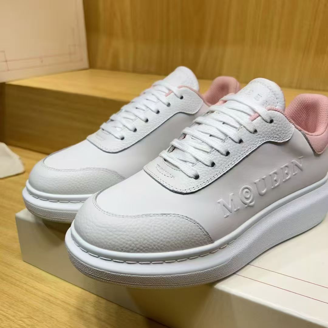 A Casual sports white sneakers