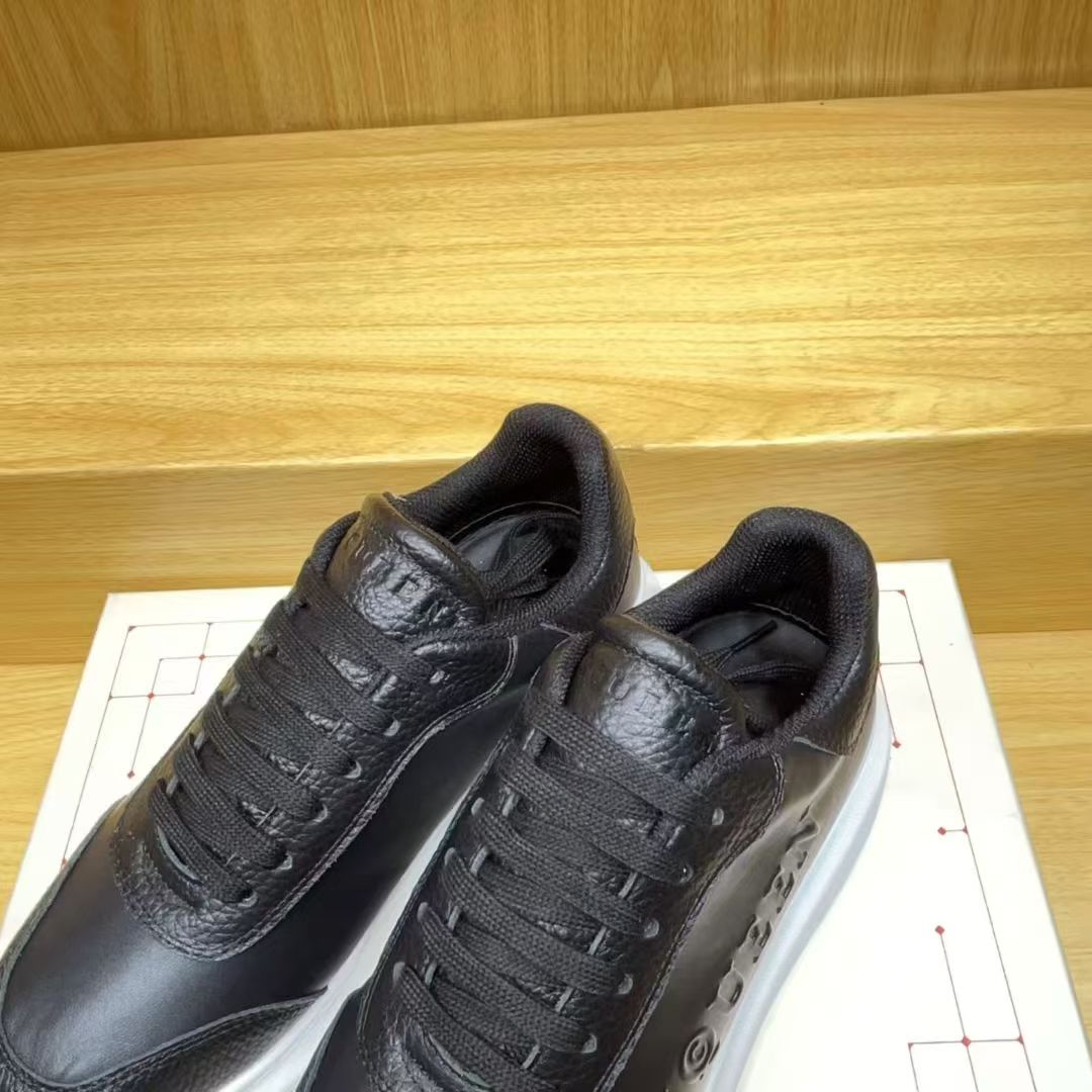 A Casual sports white sneakers