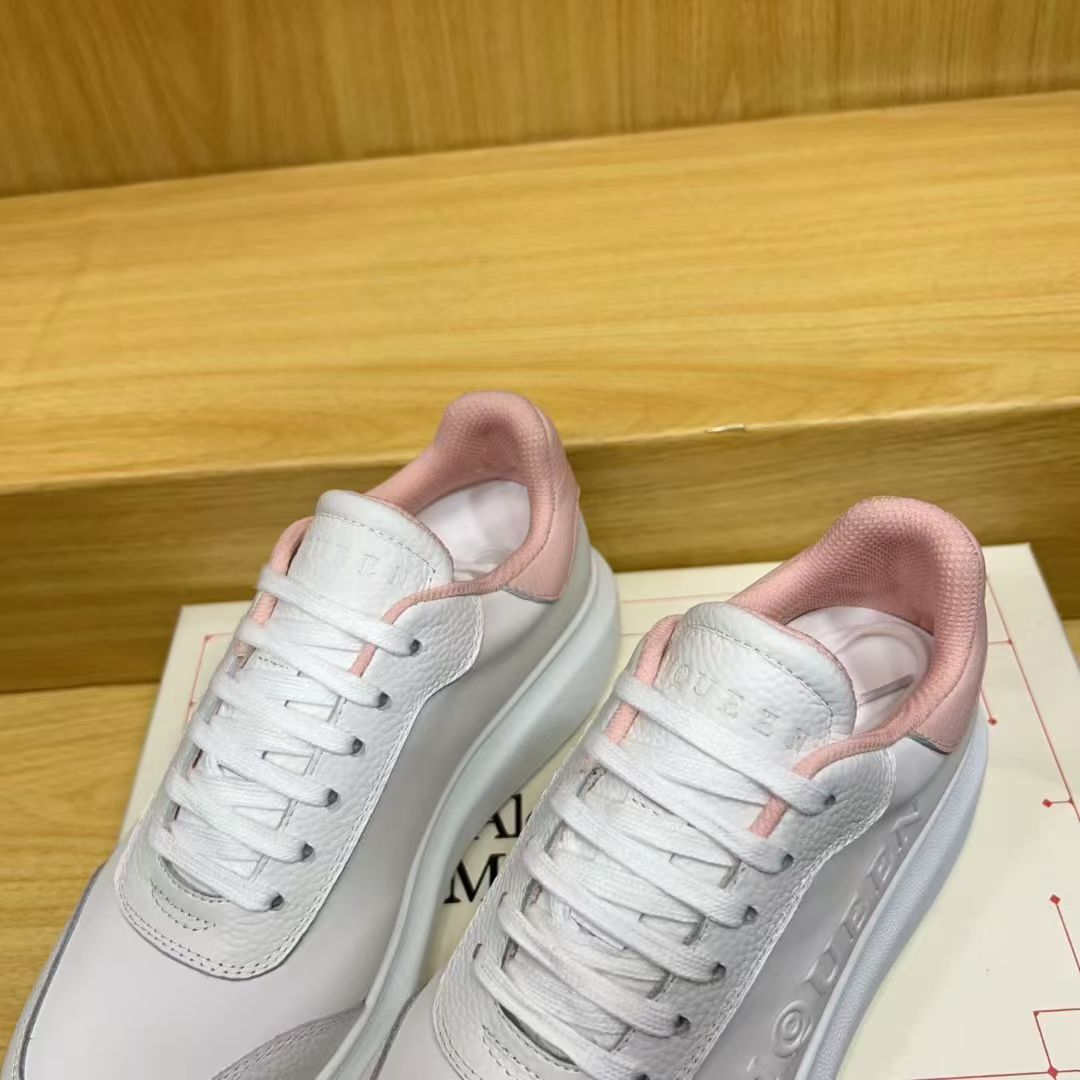A Casual sports white sneakers