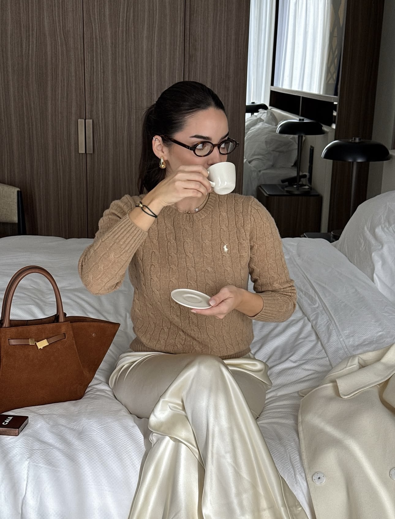 R Long-sleeved Fried Dough Twists Knitwear