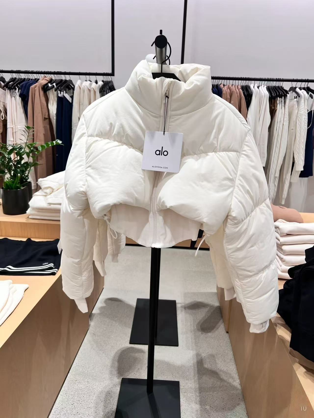 Alo 2025 Winter New Down Jacket