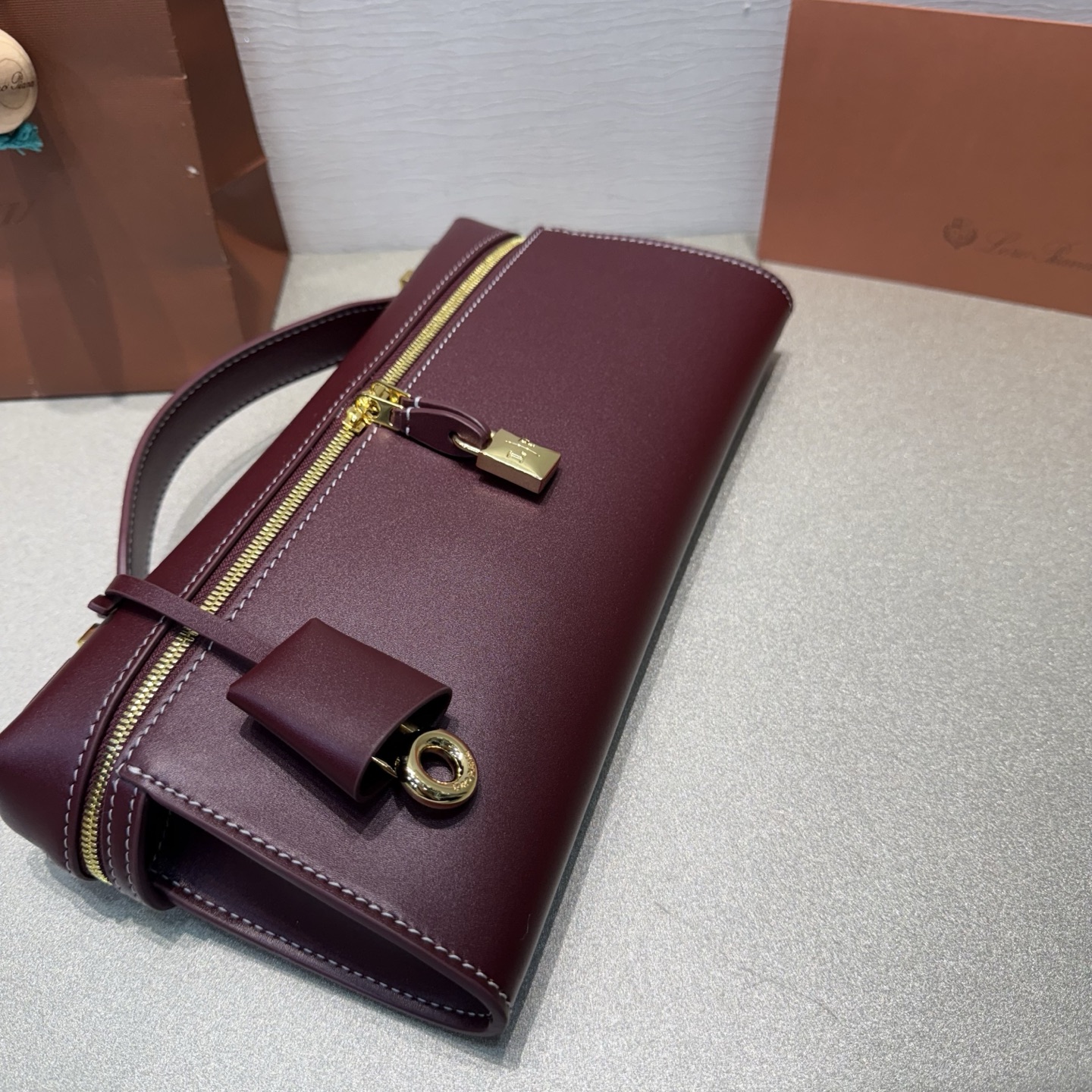 Loro P design Classic handbag