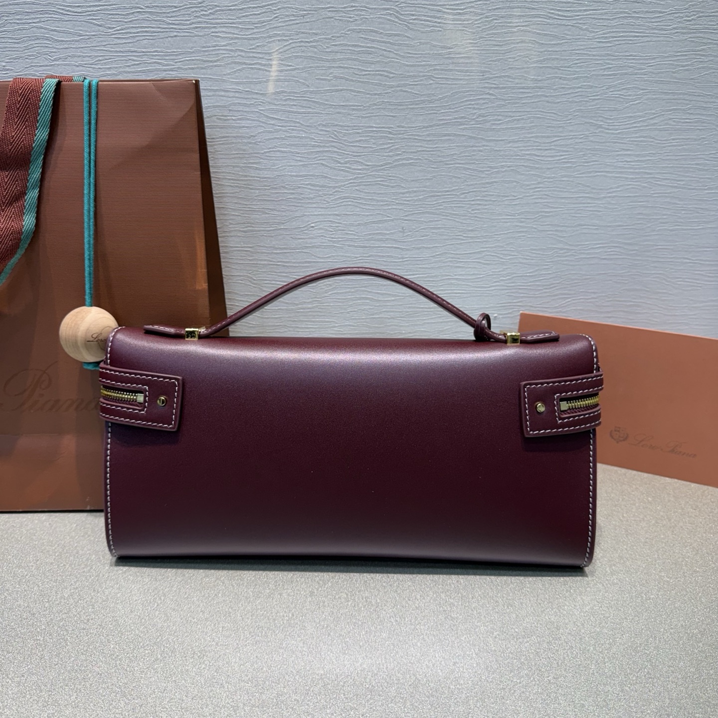 Loro P design Classic handbag