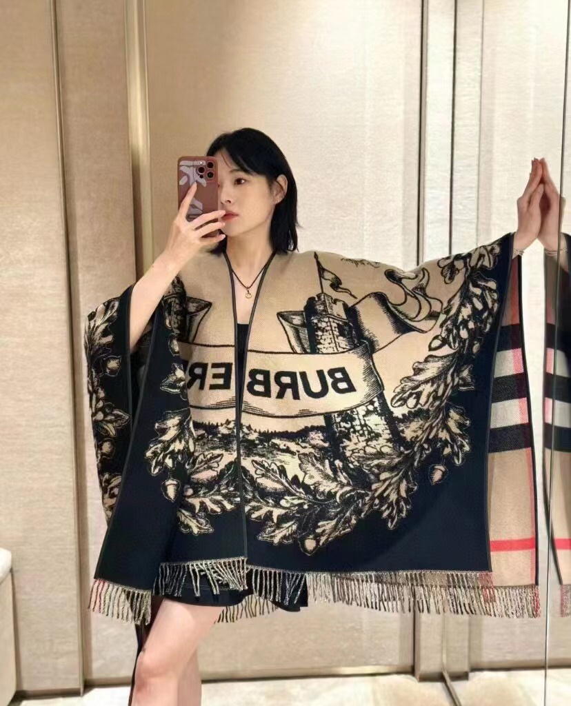 B Tassel edge wool knitted cardigan, double-sided wearing shawl cape