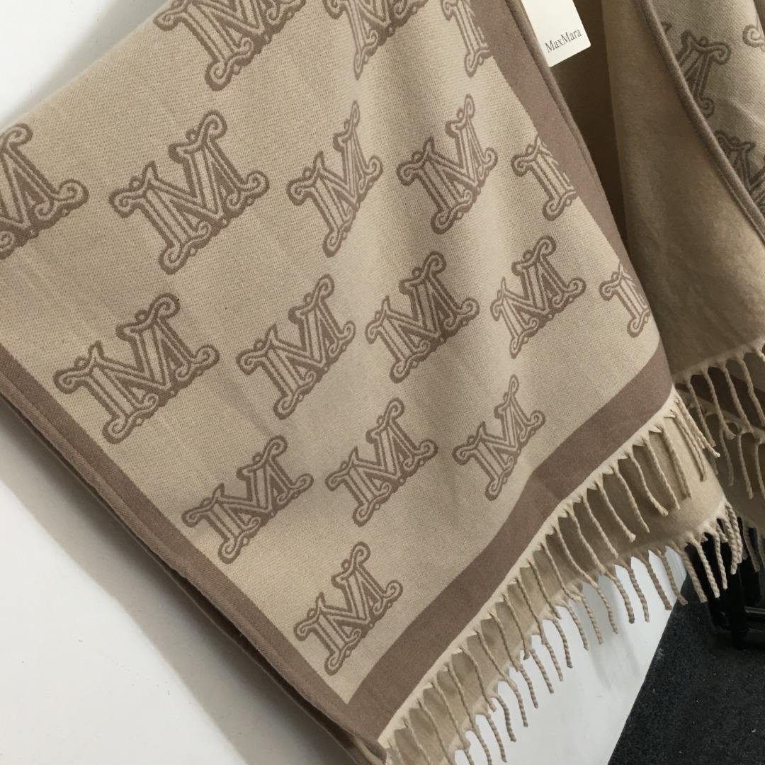 M Knit cardigan shawl