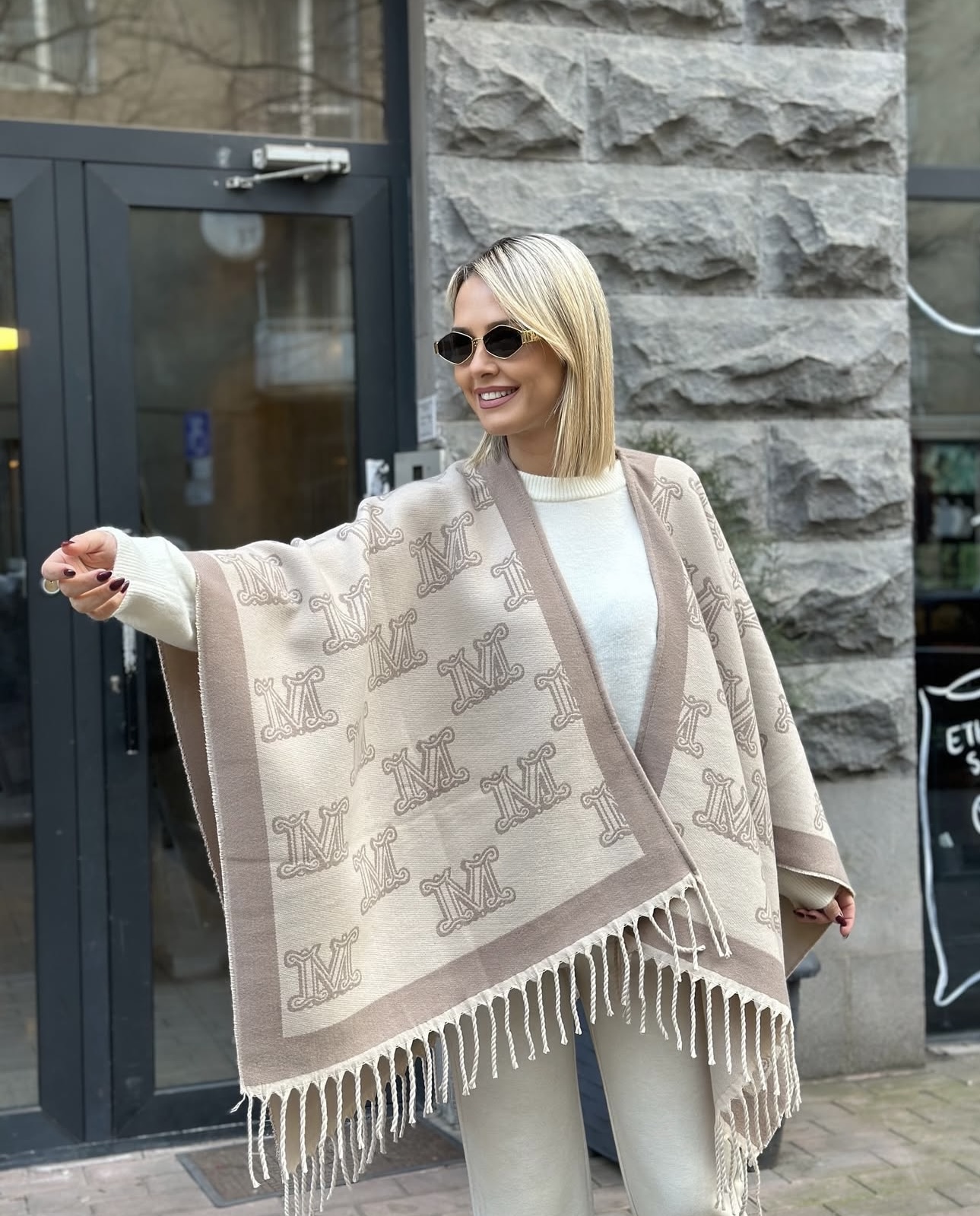 M Knit cardigan shawl