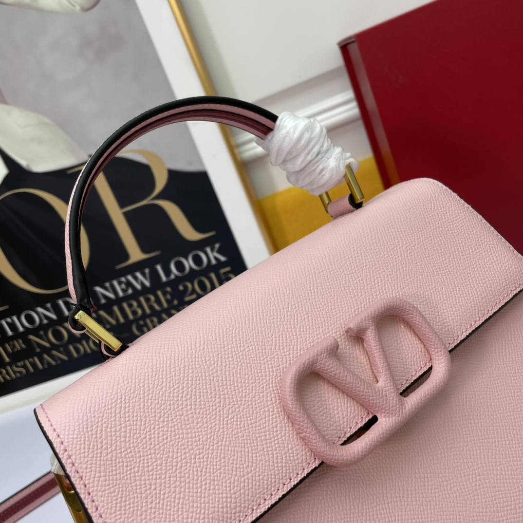 V design women handbag