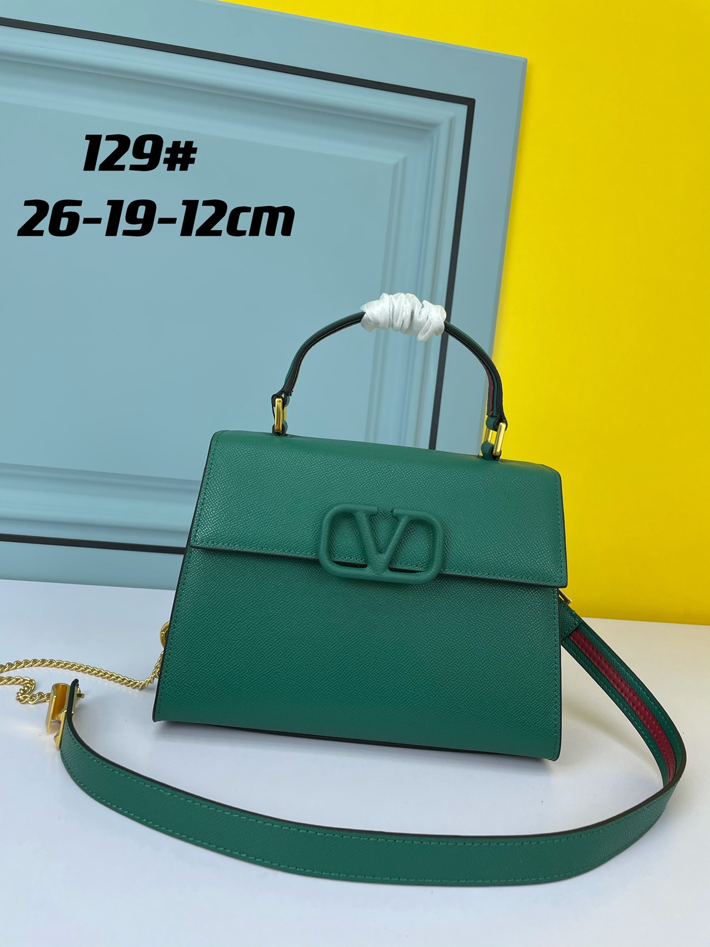 V design women handbag