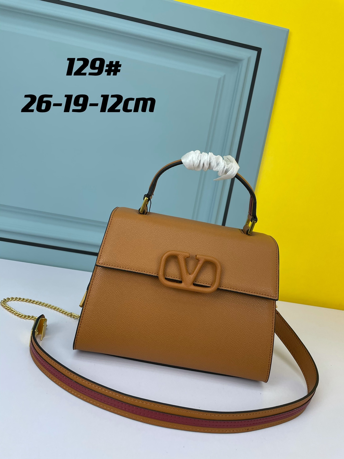 V design women handbag