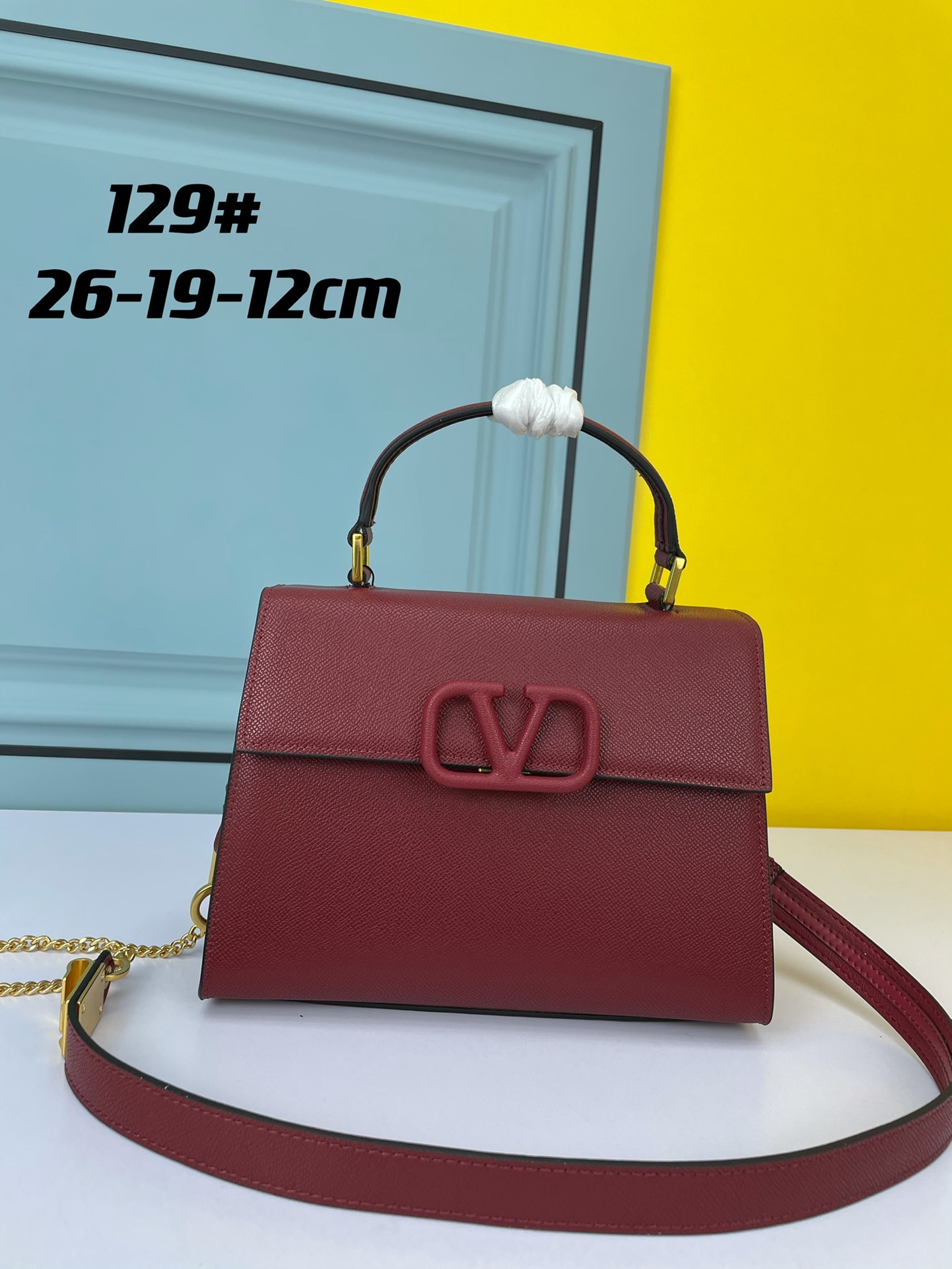 V design women handbag