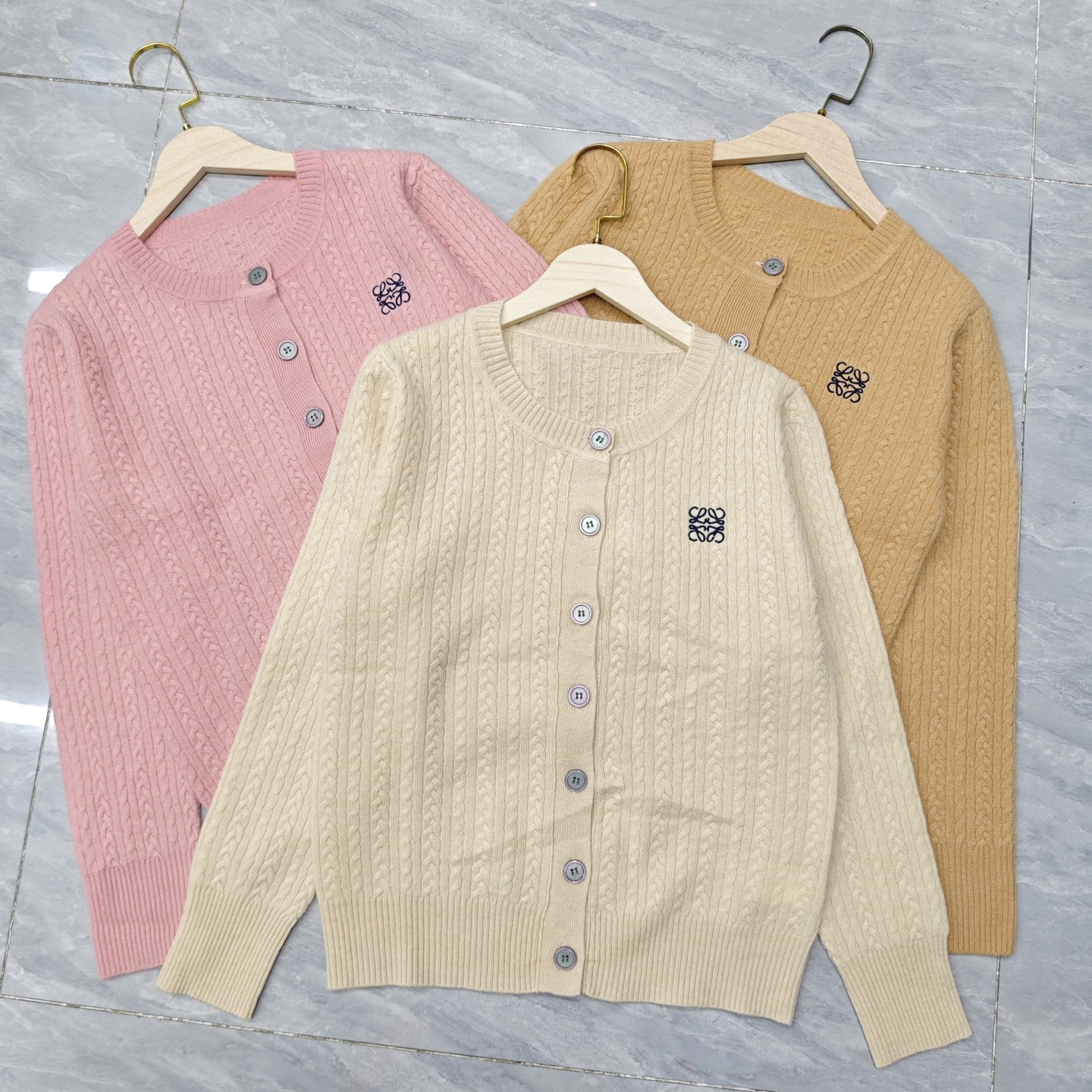 LO fashion high-end wool cardigan