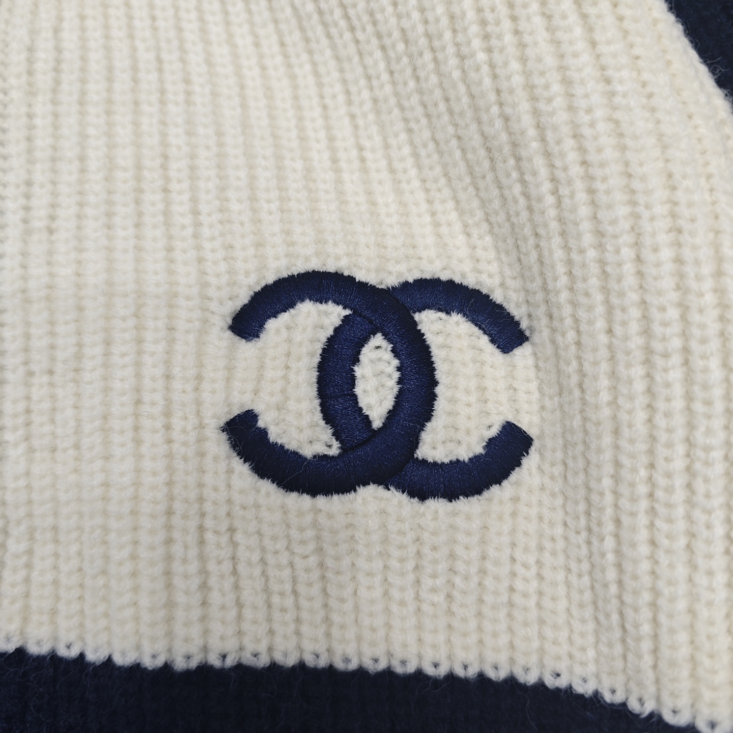 C fashion high-end women's stand up collar zipper long sleeved cardigan jacket