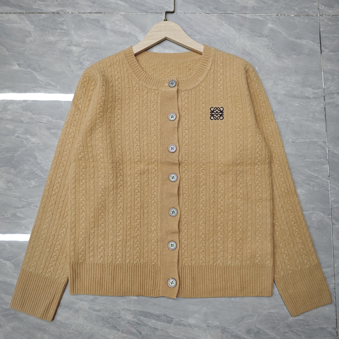 LO fashion high-end wool cardigan