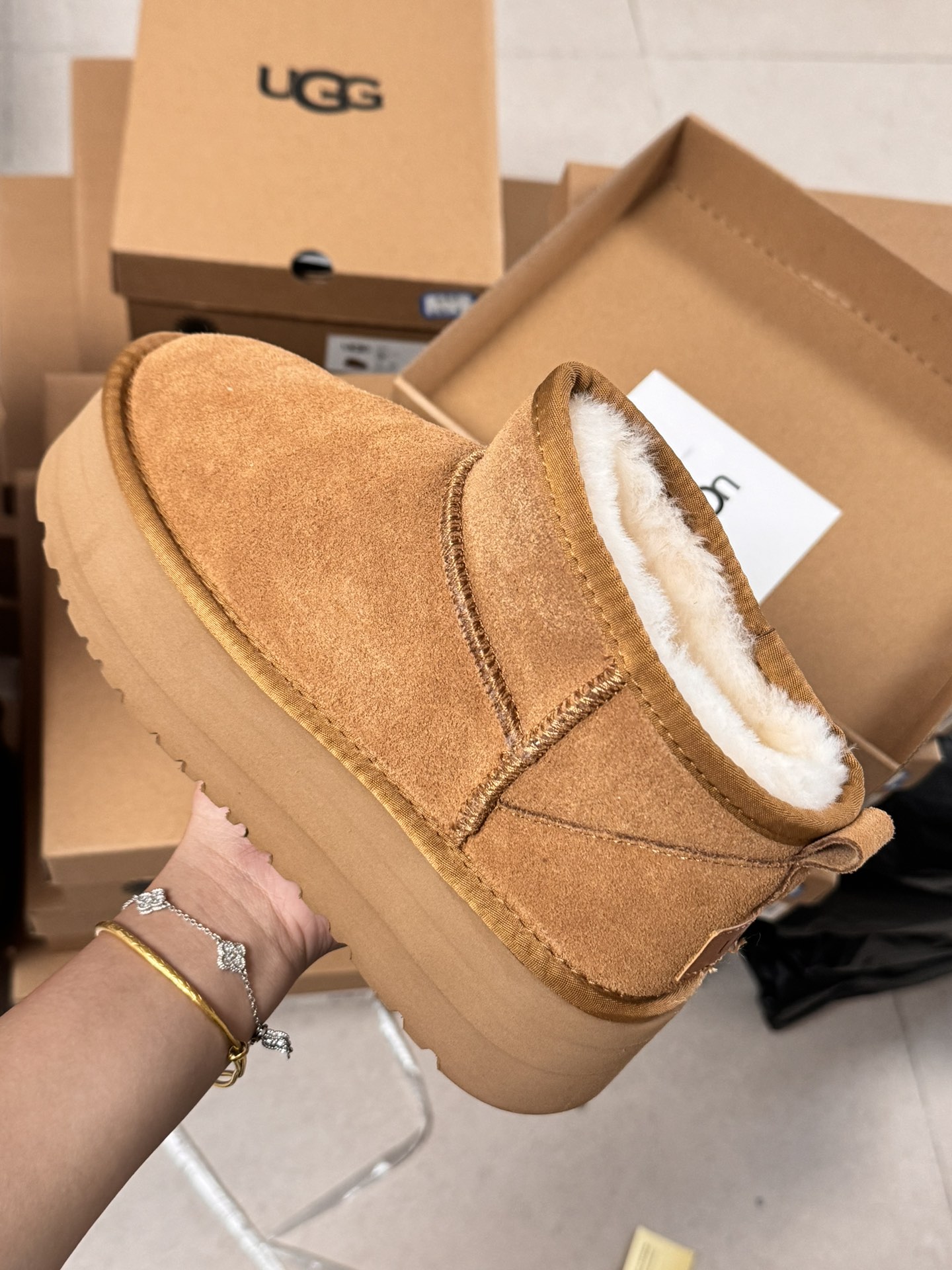 UG design Mini Boots 3cm sole