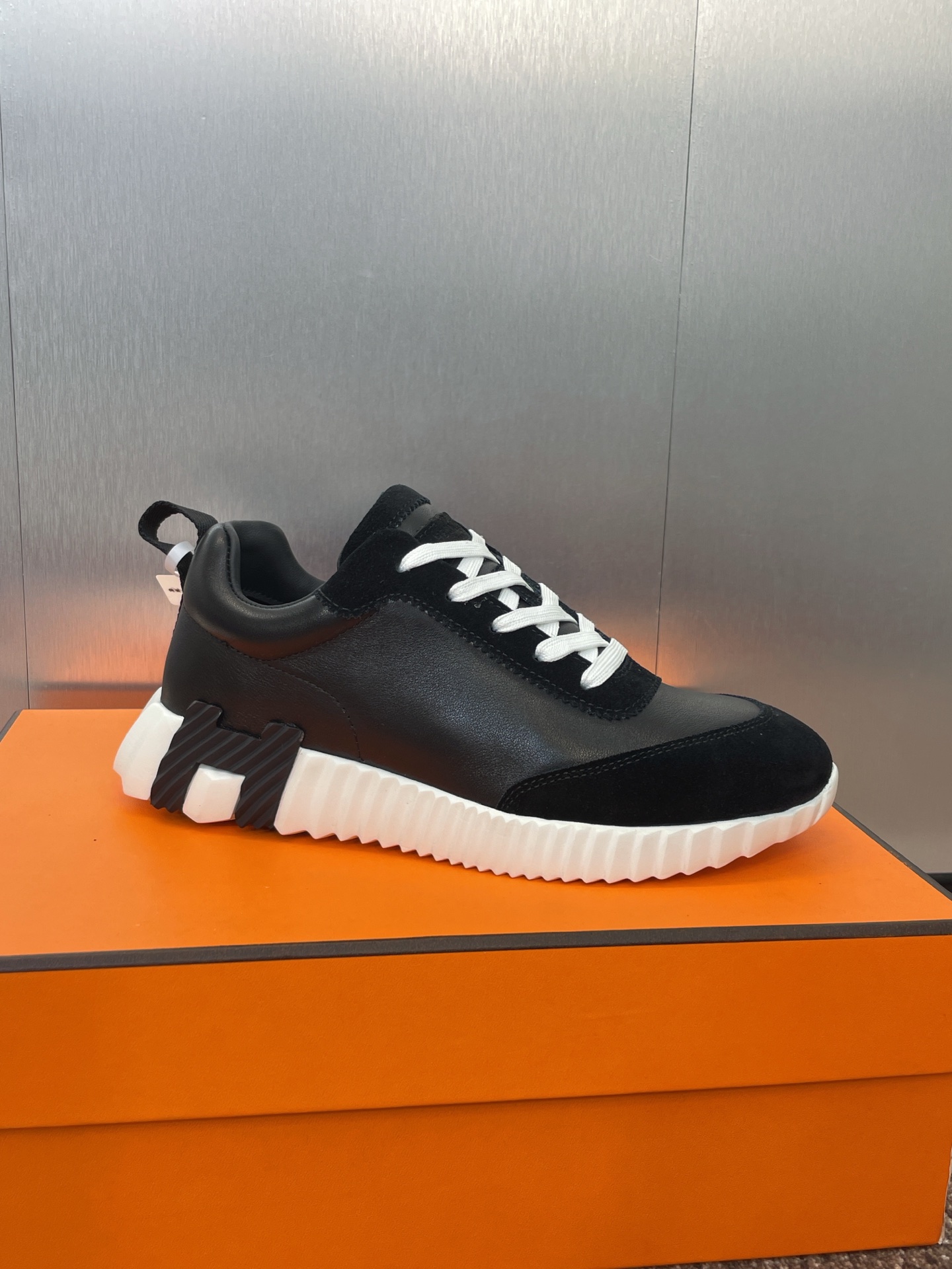 H Design Classic Sneakers Women Size