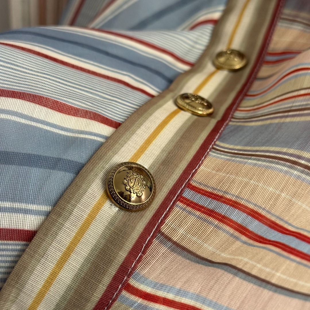 Z Waist up lantern long sleeved shirt