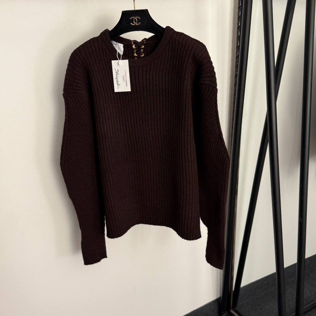 S Long sleeved pullover knitted sweater