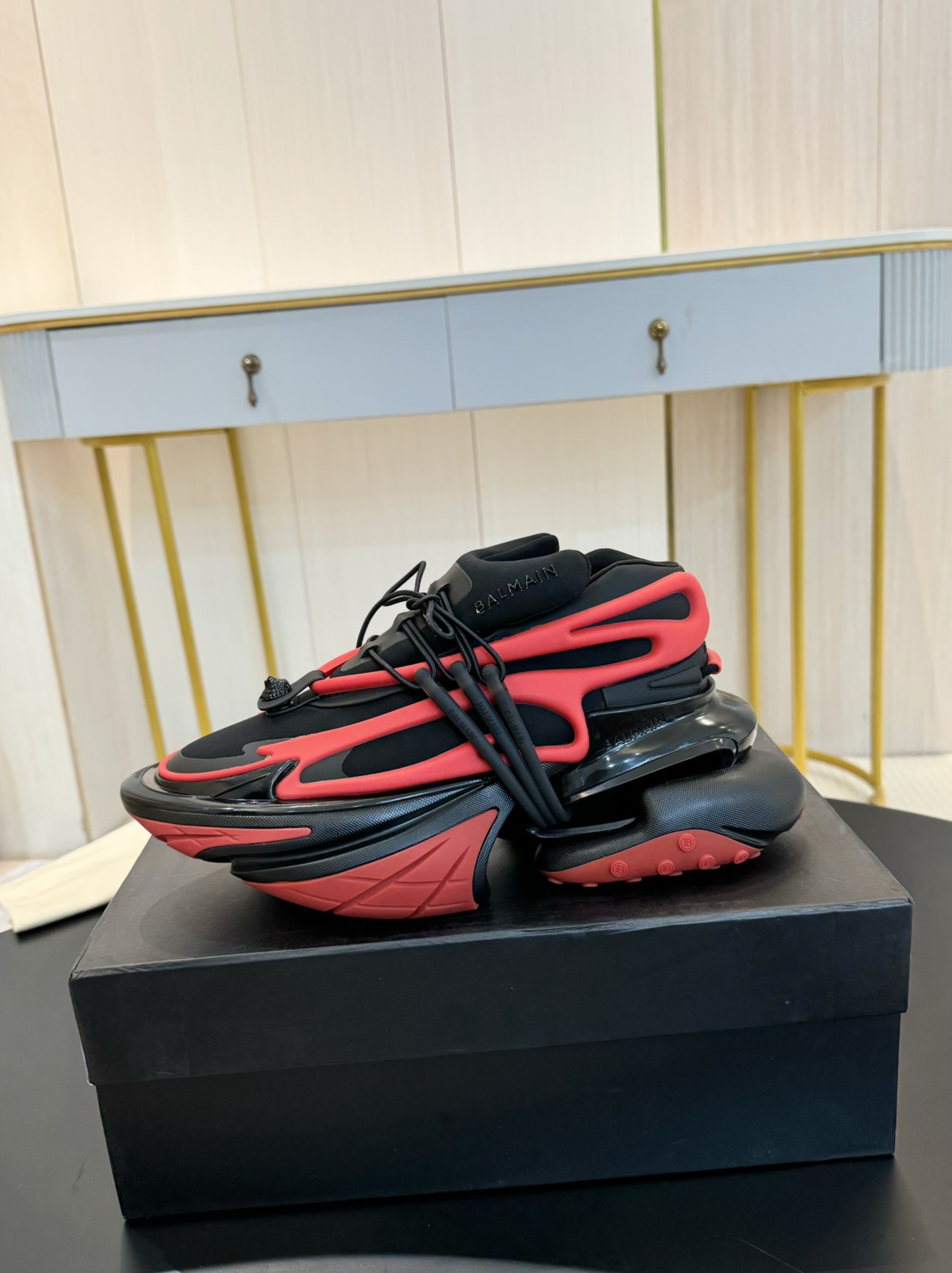 Bal Design spacecraft Sneakers