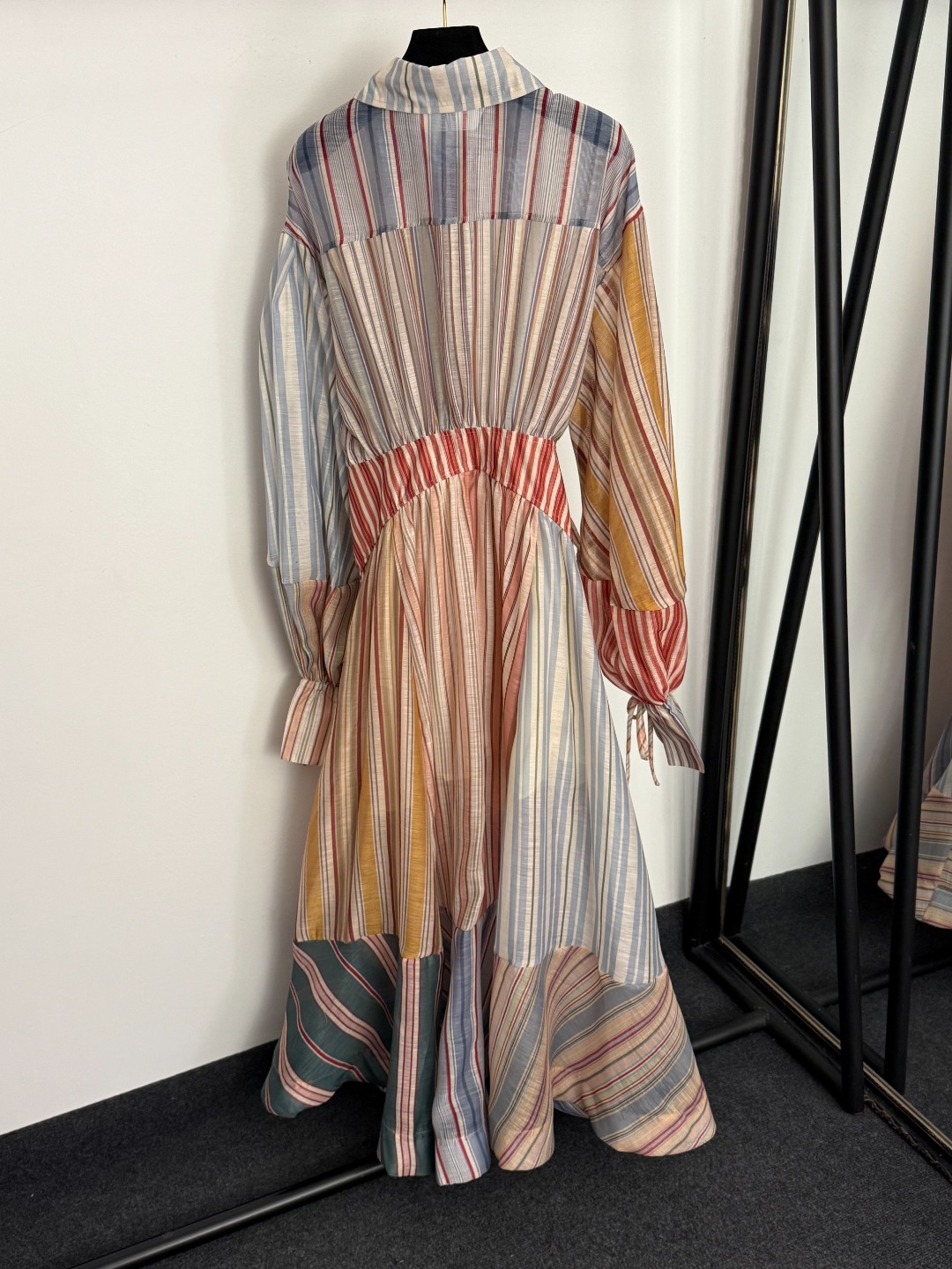 Z Waist up lantern long sleeved shirt dress