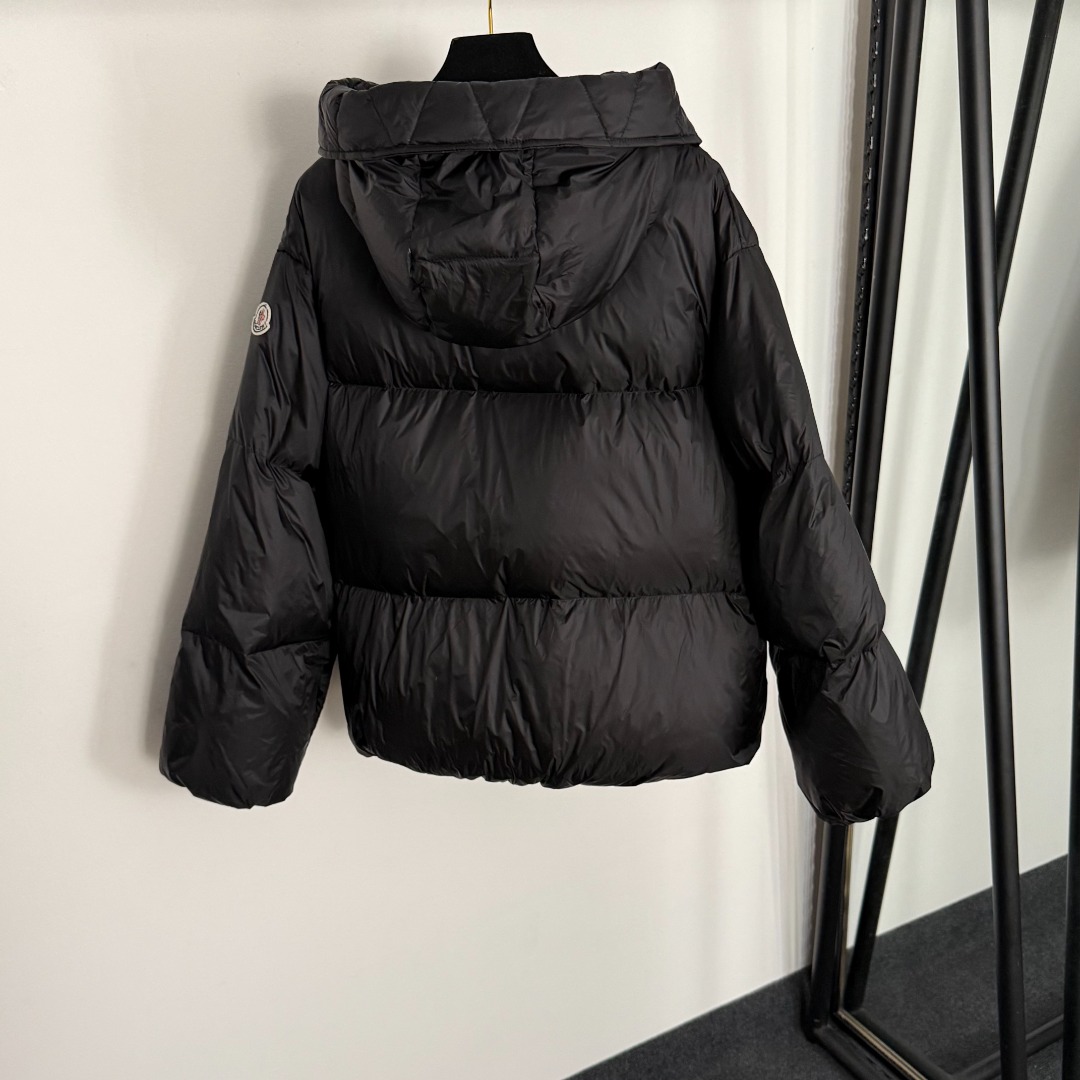 M Long-sleeved hooded down jacket