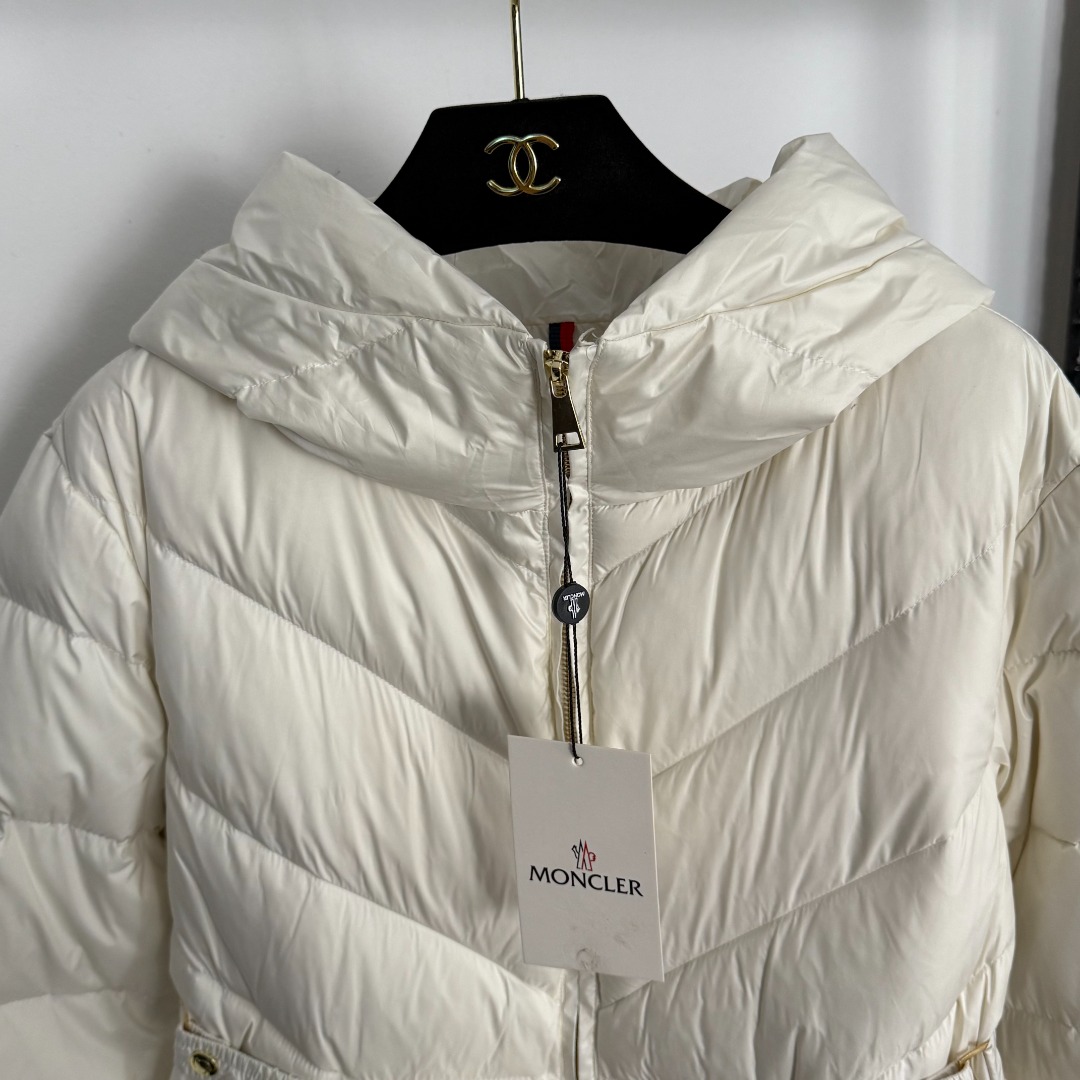 M Long-sleeved hooded slim-fit down jacket