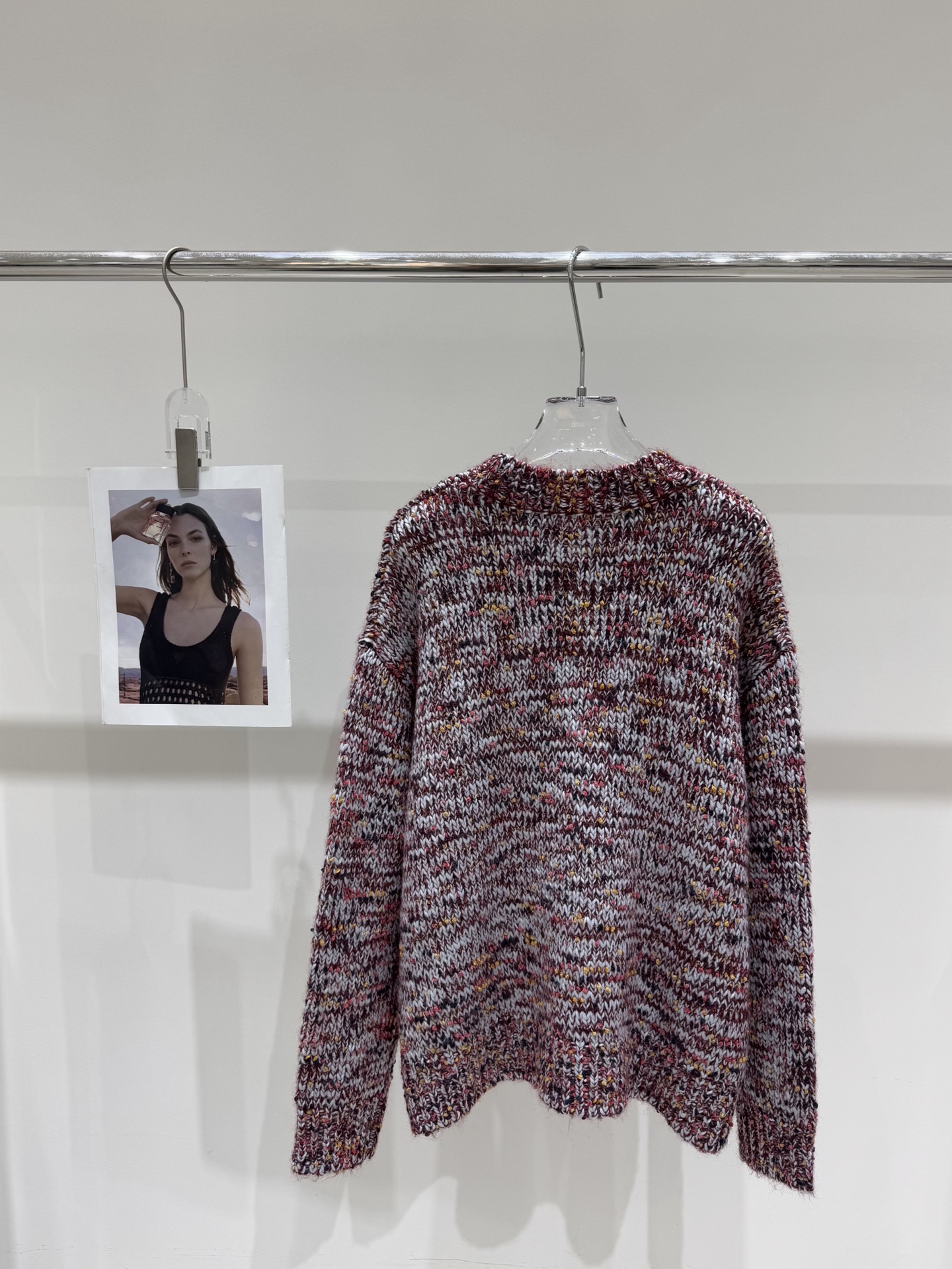 F Fashion casual flower embroidery round neck long sleeved shirt